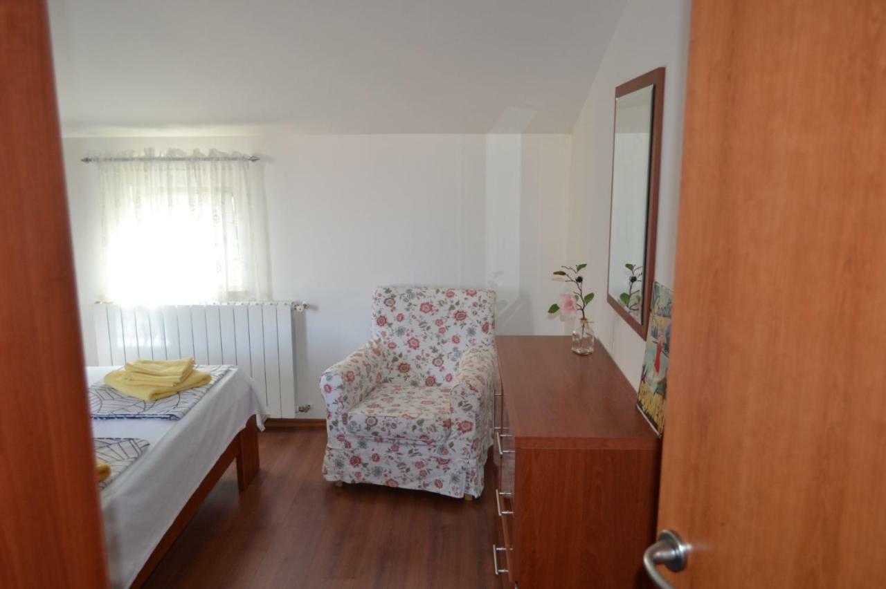 Apartment Din Баньоле Екстер'єр фото